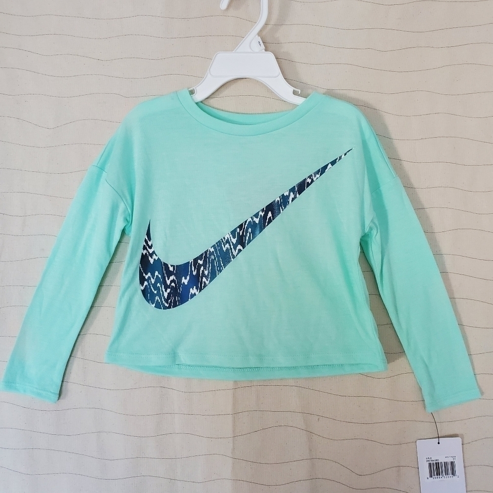 Nike Girls Iconclash Long Sleeve T-shirt Mint Foam 26K184-E6D Size 3T NEW